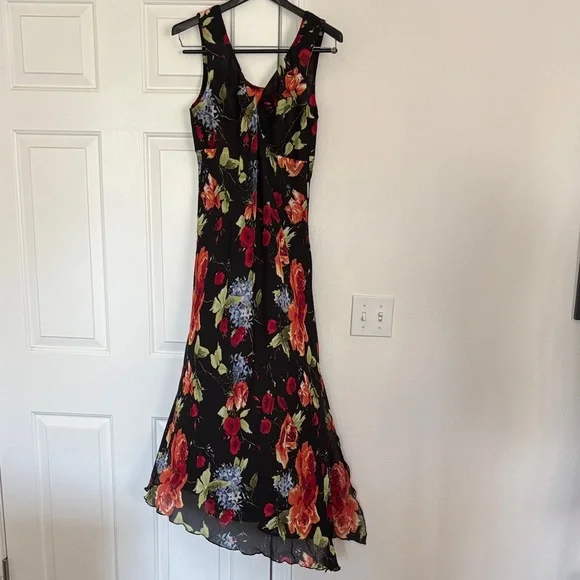 Tribal Vibrant Floral Maxi Dress - Black with Red and Orange - Picture 9 of 15